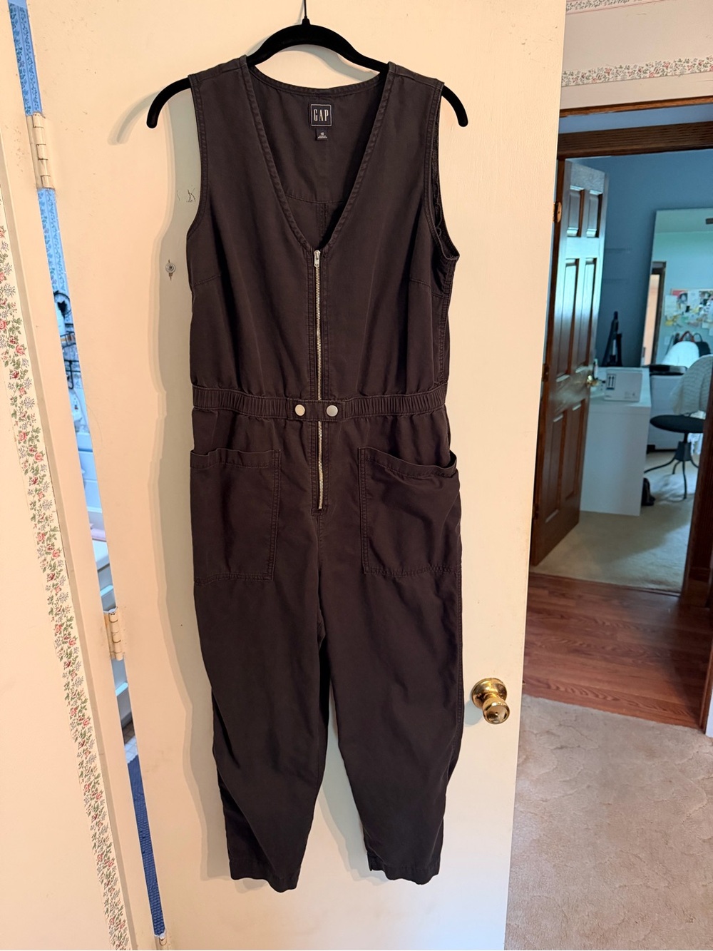 GAP Black Sleeveless Utility Jumpsuit with Front Zip